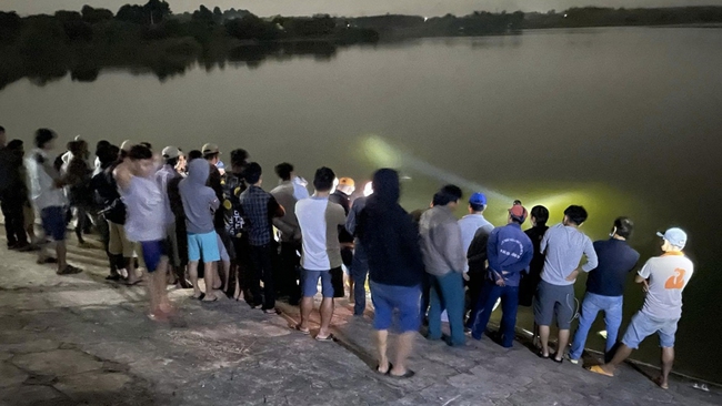 Tìm thấy thi thể người phụ nữ mất tích nổi tại hồ Đá Bàng - Ảnh 1.