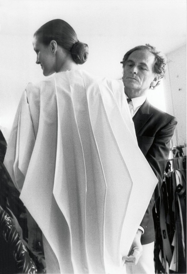 Nhà thiết kế của tương lai Pierre Cardin qua đời ở tuổi 98 - Ảnh 8.