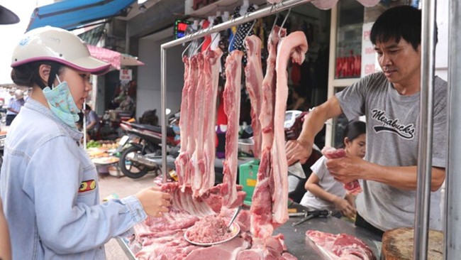 Giá thịt lợn dịp cuối năm và Tết Nguyên đán: Liệu có tăng trở lại? - Ảnh 2.