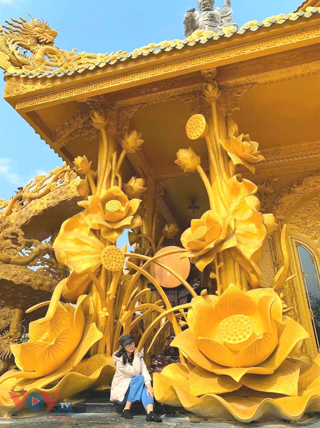 Chùa Phúc Lâm, Hưng Yên: Ngôi chùa dát vàng được mệnh danh là &quot;Thái Lan thu nhỏ&quot; - Ảnh 5.