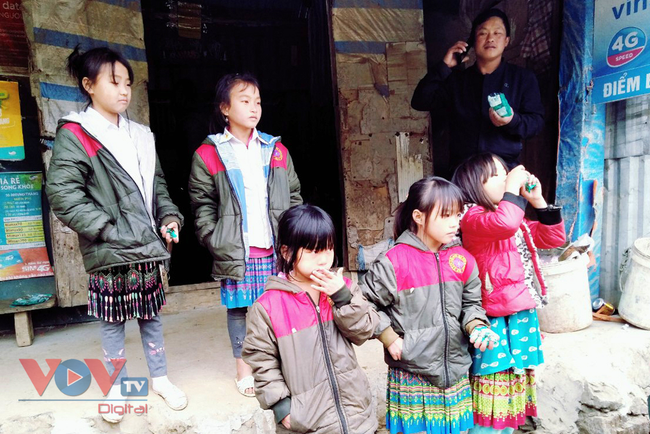 Hơn 130 trường học ở Lai Châu cho học sinh nghỉ học vì rét hại - Ảnh 3.