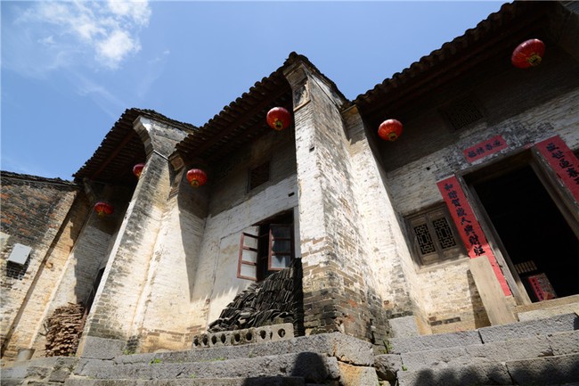 Ngôi trấn cổ nghìn năm êm đềm ở miền nam Trung Quốc  - Ảnh 8.