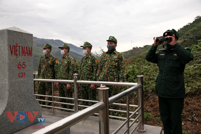 Bộ đội biên phòng Lai Châu căng mình tuần tra trong giá lạnh - Ảnh 6.