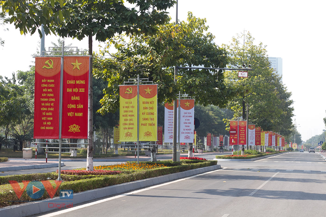 Trung tâm Hội nghị Quốc gia rực rỡ cờ hoa chuẩn bị cho Đại hội lần thứ XIII của Đảng - Ảnh 5.