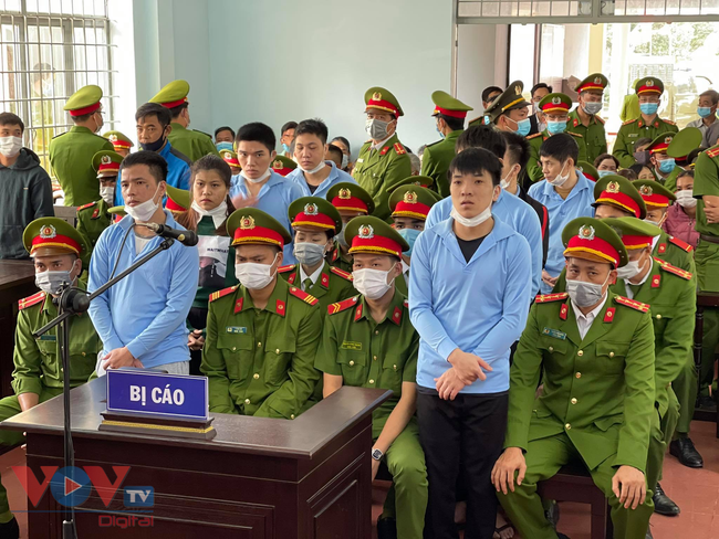 Đắk Lắk: 79 năm tù giam cho nhóm bị cáo trộm két sắt tại trụ sở UBND xã - Ảnh 1.