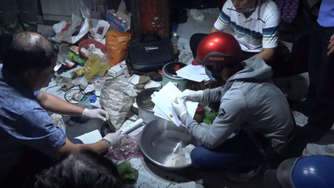 Công an huyện Châu Thành đánh sập ổ nhóm mua bán chất ma túy số lượng lớn - Ảnh 1.