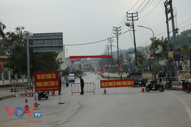 Phong tỏa thêm nhiều điểm dân cư do dịch bệnh diễn biến phức tạp ở Quảng Ninh - Ảnh 3.