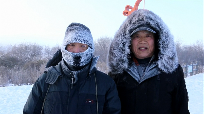Trung Quốc: Bắc Kinh và nhiều tỉnh thành trải qua buổi sáng lạnh nhất trong hơn 50 năm - Ảnh 1.