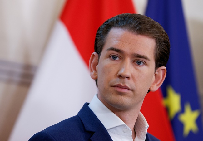 Thủ tướng Áo từ chức sau khi bị điều tra - Ảnh 1.