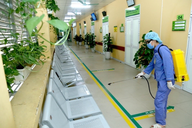 Bệnh viện Hữu nghị Việt Đức khám chữa bệnh trở lại từ 0h ngày 18/10 - Ảnh 1.