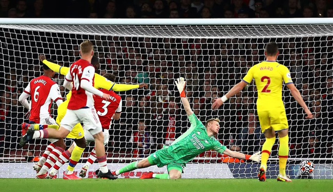 Kết quả Arsenal 2-2 Crystal Palace: Pháo thủ hút chết tại Emirates - Ảnh 1.