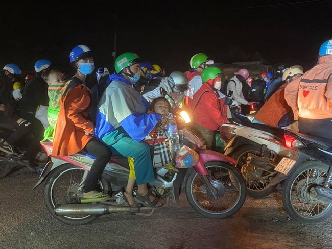 Trên đường về quê bằng xe máy, một người tử vong do tai nạn giao thông đoạn qua tỉnh Quảng Nam - Ảnh 2.