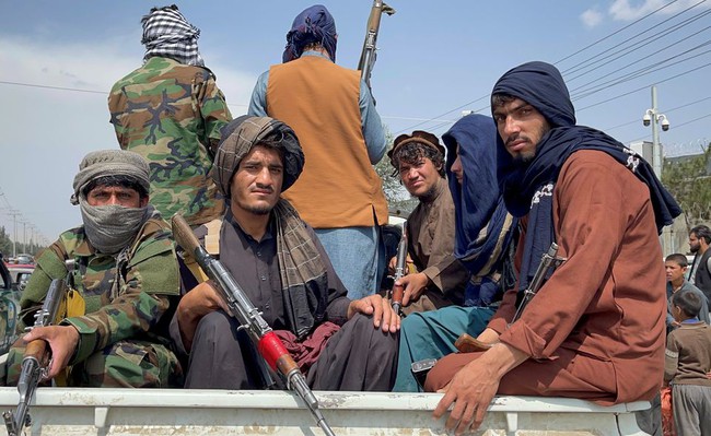 Taliban lập tòa án quân sự để thực thi Luật Hồi giáo Shari - Ảnh 1.