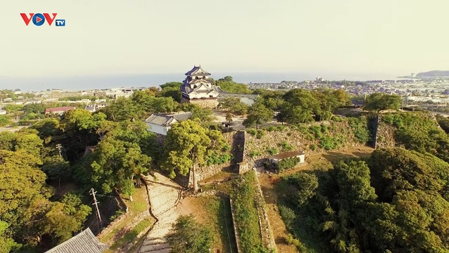 Những Nét Đẹp Vùng Kansai Nhật Bản: Lâu đài Hikone - Ảnh 1.