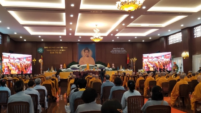 Giáo hội Phật giáo Việt Nam TP.HCM tổ chức Đại lễ kỳ siêu cho các nạn nhân mất vì COVID-19 - Ảnh 5.