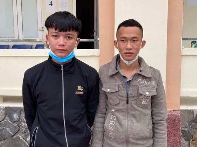 Quảng Bình: Khởi tố, bắt tạm giam 2 đối tượng hành hung nam sinh trước cổng trường học - Ảnh 1.