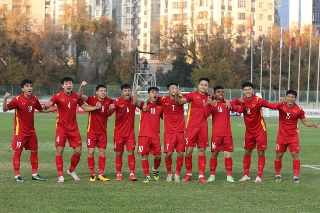 'Siêu dự bị' Thanh Minh ghi bàn, U23 Việt Nam giành vé dự VCK U23 châu Á 2022 - Ảnh 1.