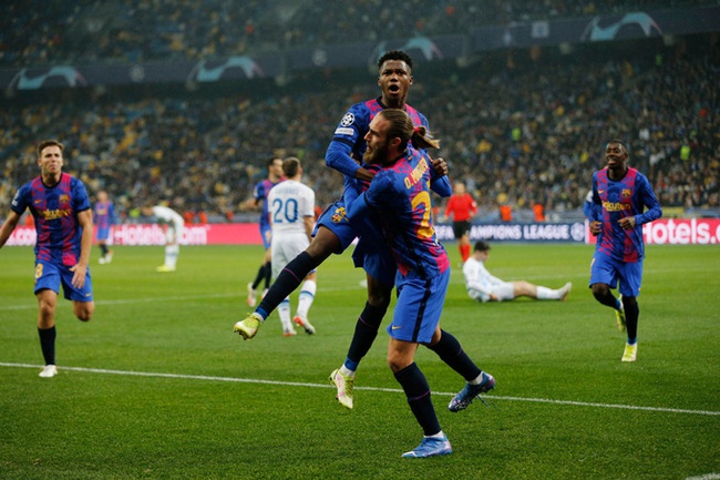 Kết quả Dinamo Kiev 0-1 Barcelona: Fati cứu nguy cho Barca - Ảnh 1.