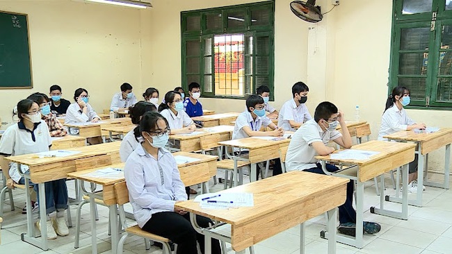 Hà Nội: Chỉ học sinh một số khối lớp của Ba Vì đi học trực tiếp từ ngày 8/11 - Ảnh 1.