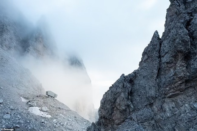 Nơi ẩn náu đáng kinh ngạc trên dãy núi Dolomite  - Ảnh 5.