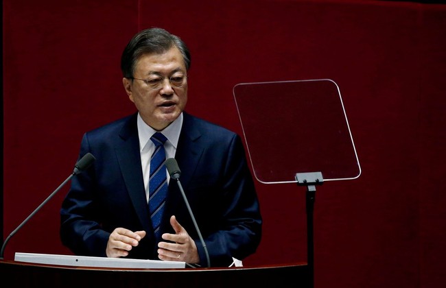 Tăng cường siết chặt phòng dịch Covid-19, Tổng thống Hàn Quốc xin lỗi người dân  - Ảnh 1.
