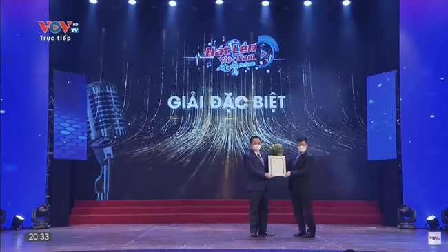 Vì sao nhạc sĩ Mông Cổ giành giải Đặc biệt cuộc vận động sáng tác ca khúc &quot;Hát lên Việt Nam&quot; - Ảnh 1.