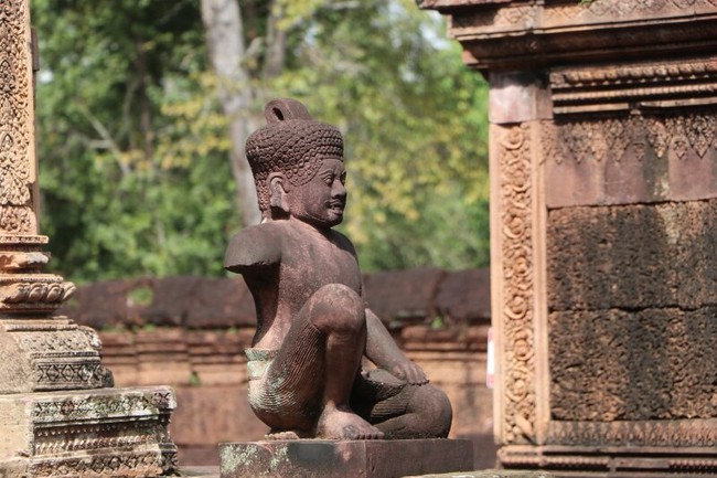Banteay Srei - Ngôi đền của những 'nữ chiến binh' - Ảnh 8.