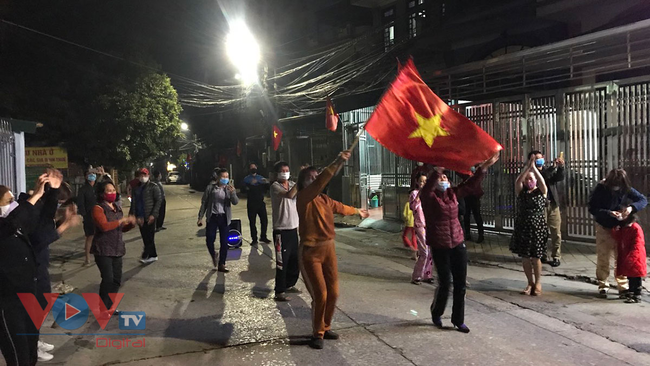 Thành phố Hạ Long: Gỡ bỏ phong tỏa khu 6 phường Hồng Hà sau 14 ngày cách ly - Ảnh 2.