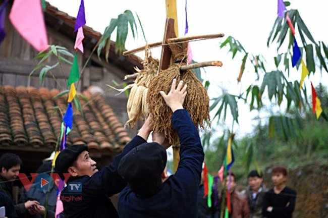Lễ hội Gầu Tào - nơi gắn tình đoàn kết cộng đồng của người Mông Hà Giang - Ảnh 2.
