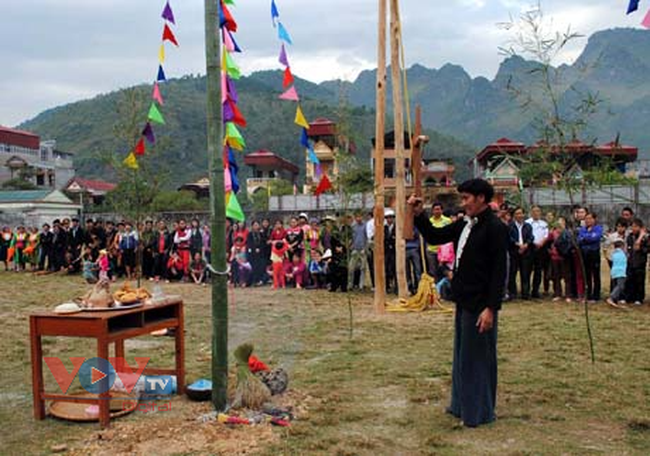 Lễ hội Gầu Tào - nơi gắn tình đoàn kết cộng đồng của người Mông Hà Giang - Ảnh 1.