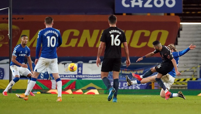 Kết quả Everton 1-3 Man City: Man xanh bỏ xa MU 10 điểm - Ảnh 2.