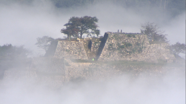 12 Nét Đẹp Vùng Kansai Nhật Bản: Di tích lâu đài Takeda - Ảnh 2.