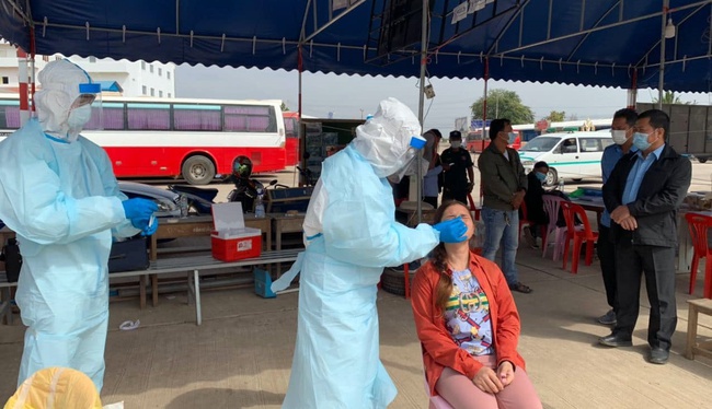 Số ca lây nhiễm Covid-19 trong cộng đồng tại Campuchia tiếp tục tăng nhanh - Ảnh 1.