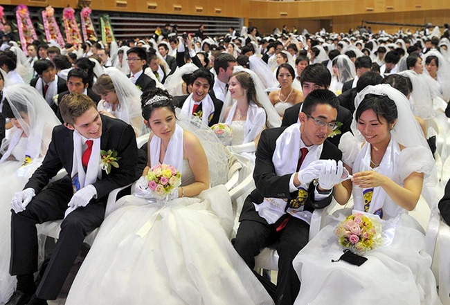 Tỷ lệ kết hôn và suất sinh của Hàn Quốc giảm kỷ lục - Ảnh 1.