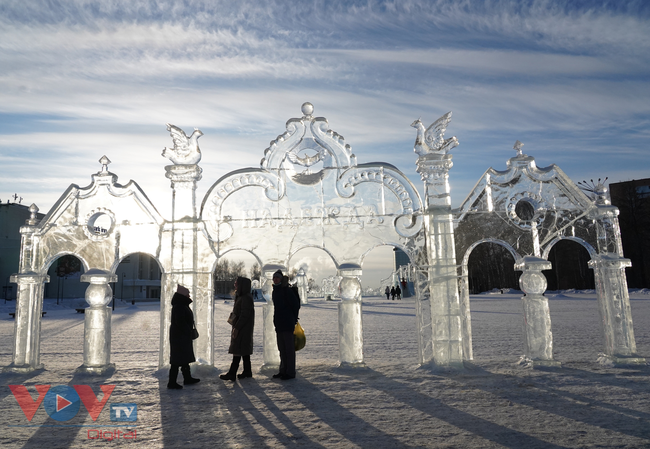 Lễ hội điêu khắc trên băng tại Izhevsk, Cộng hòa Udmurt (LB Nga) - Ảnh 1.