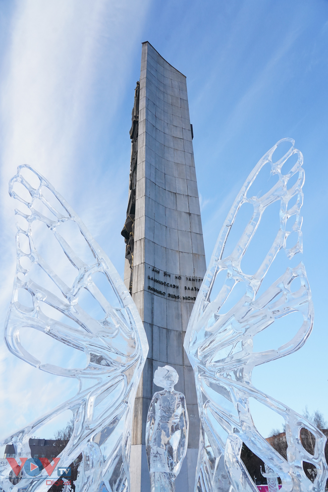 Lễ hội điêu khắc trên băng tại Izhevsk, Cộng hòa Udmurt (LB Nga) - Ảnh 8.