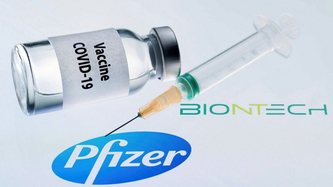 Hãng Pfizer nghiên cứu tiêm mũi vắc-xin thứ ba để chống biến thể COVID-19 - Ảnh 1.