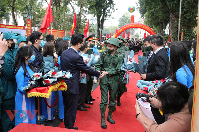 Hà Nội: Tân binh nô nức ngày hội tòng quân 2021 - Ảnh 7.