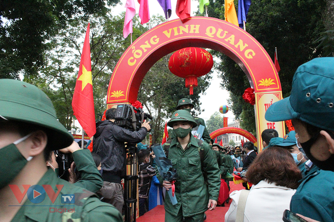 Hà Nội: Tân binh nô nức ngày hội tòng quân 2021 - Ảnh 8.