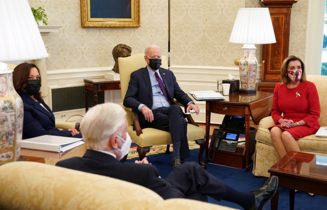 Tổng thống Biden kêu gọi Thượng viện Mỹ hành động nhanh chóng với gói cứu trợ Covid-19 - Ảnh 1.
