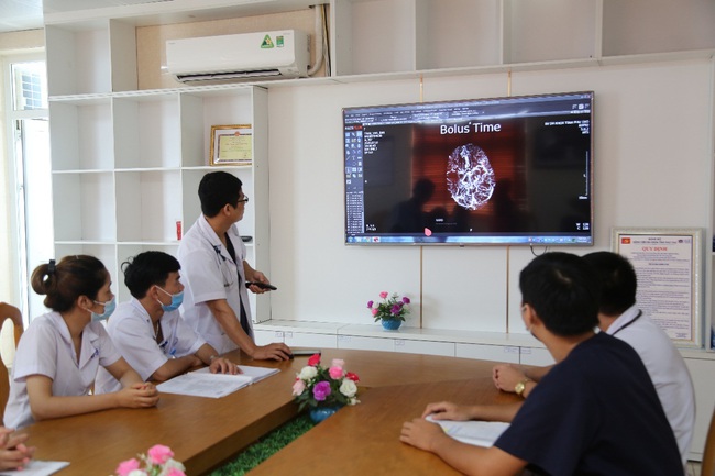 Trung tâm Đột quỵ - Bệnh viện đa khoa tỉnh Phú Thọ - Nơi cùng thời gian giành lại sự sống người bệnh - Ảnh 1.