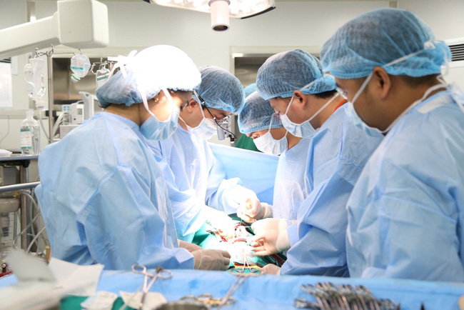 Bệnh viện Đa khoa tỉnh Phú Thọ - Nơi người bệnh gửi chọn niềm tin - Ảnh 2.