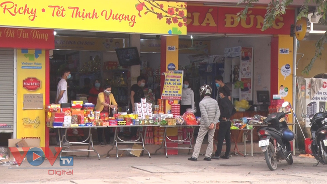 Hải Dương: Vẫn còn tình trạng tập trung đông người tại TP Chí Linh - Ảnh 6.