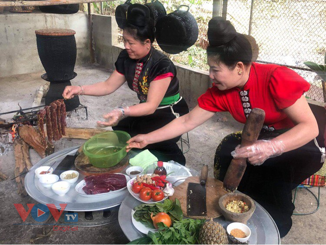 Đậm đà bản sắc các món ăn từ thịt trâu của đồng bào Thái Tây Bắc - Ảnh 2.