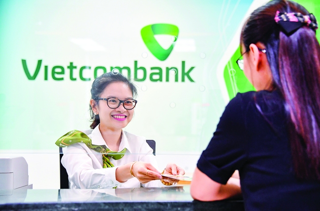 Hoạt động Ngân hàng bán lẻ Vietcombank - Chuyển đổi để bứt phá - Ảnh 2.
