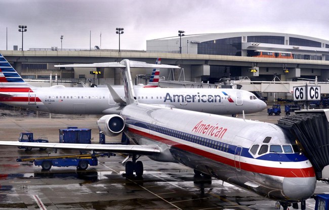 Đi lại bằng đường hàng không tại Mỹ vừa tăng lên mức cao nhất sau gần một năm - Ảnh 1.