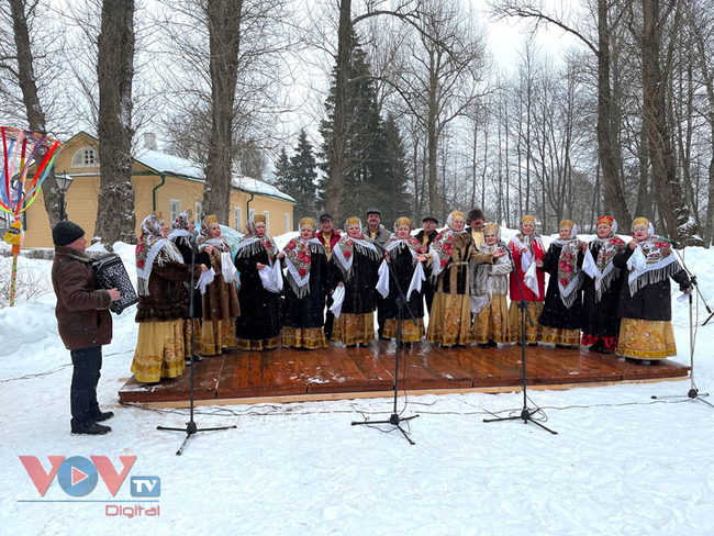 Lễ hội văn hóa dân gian mang mùa xuân đến cho người dân Nga - Ảnh 1.
