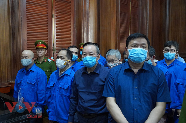 Tạm hoãn phiên tòa phúc thẩm xét xử sai phạm tại cao tốc TPHCM - Trung Lương - Ảnh 1.