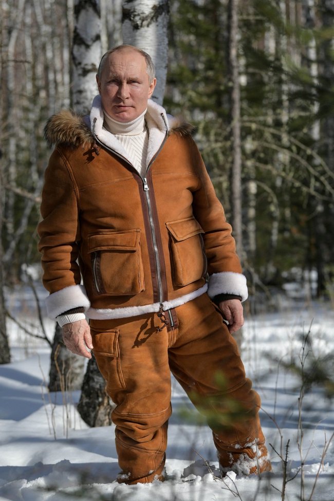 Bị ông Biden chỉ trích là 'kẻ giết người', Tổng thống Nga Putin bình thản đi nghỉ ở rừng già Taiga - Ảnh 7.