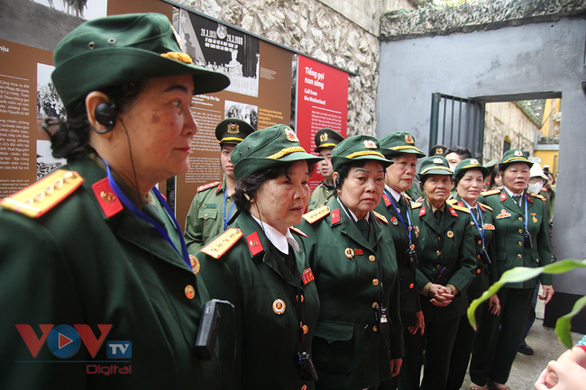 Trung đội trưởng trung đội nữ lái xe Nguyễn Thị Hạnh: 'Đã xác định lái xe vào chiến trường, chỉ một sống hai chết' - Ảnh 2.